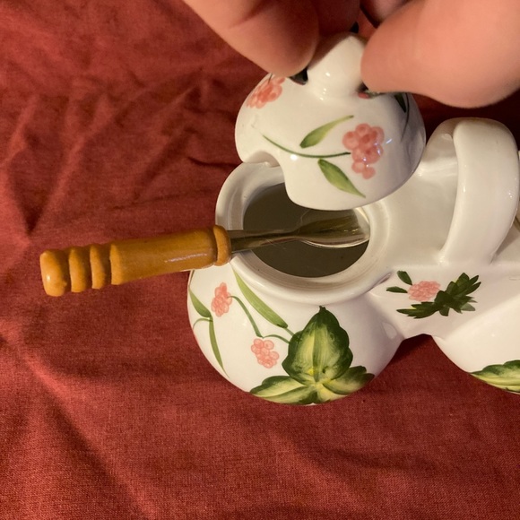 Cute sugar and… (something) bowls! Made in AMERICA! (Northlake, Illinois) - Picture 3 of 9